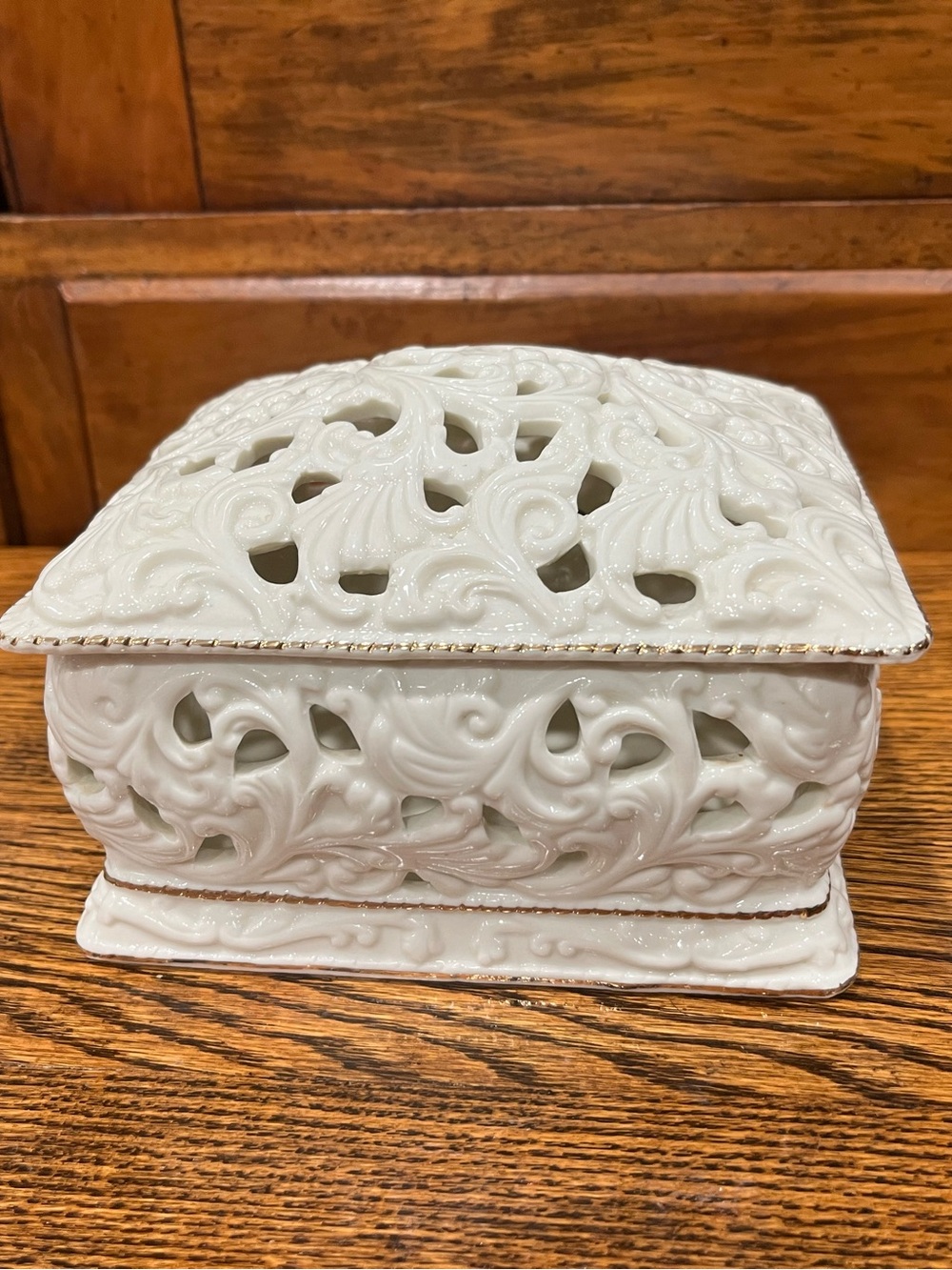Vintage Ornate White Porcelain Decorative Box – Pierced Floral Scroll Design - Picture 2 of 11